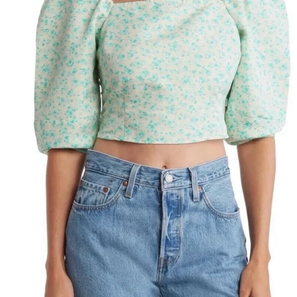 Levi's Green Floral Puff Sleeve‎ Crop Top